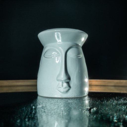 Zdjęcie oferty: Biały duży kominek zapachowy ceramiczny twarz