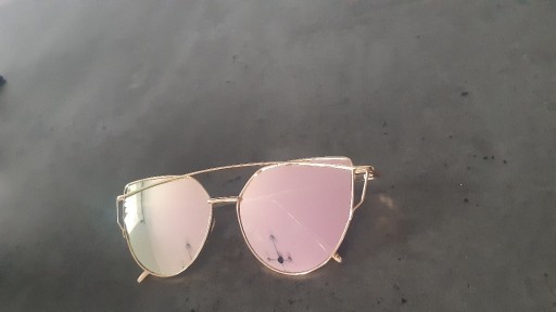 Zdjęcie oferty: Damskie rozowe okulary przeciwsłoneczne lustrzanki