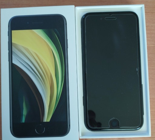 Zdjęcie oferty: Smartfon Apple iPhone SE (2020) 64GB-igła,etui