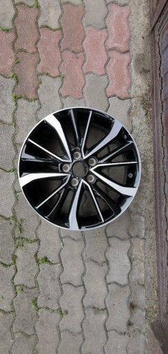 Zdjęcie oferty: Toyota Verso 17" felga OEM stan idealny Wawa 