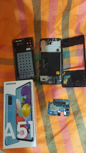 Zdjęcie oferty: SAMSUNG Galaxy A51 4GB 128GB Płyta uszkodzona