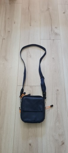 Zdjęcie oferty: Torba na Ramię Saszetka L&M Granatowa