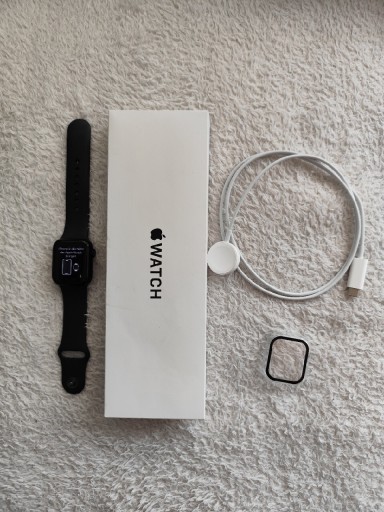 Zdjęcie oferty: Apple Watch SE 2 40mm jak nowy