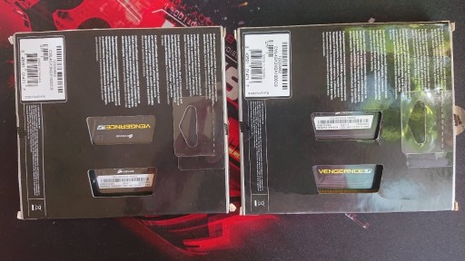 Zdjęcie oferty: Corsair16GB (4x4GB) 1600MHz CL9 Vengeance LP Black