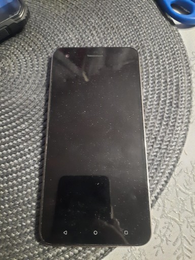 Zdjęcie oferty: Smartfon HTC uszkodzony na cześci 