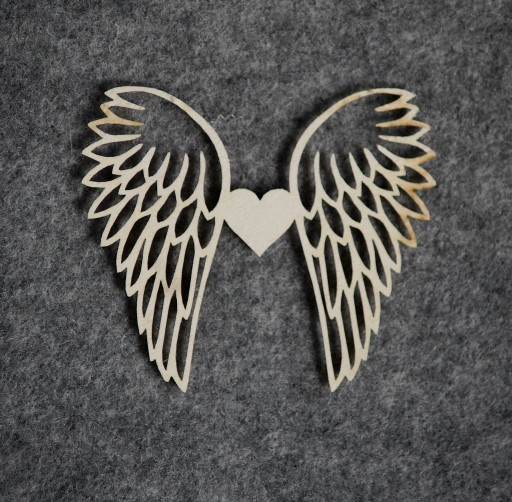 Zdjęcie oferty: Skrzydła anioła tekturka serce