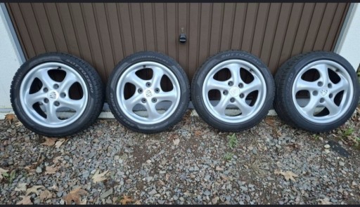 Zdjęcie oferty: Felgi R17 Porsche Twist 5x130 z oponami zimowymi