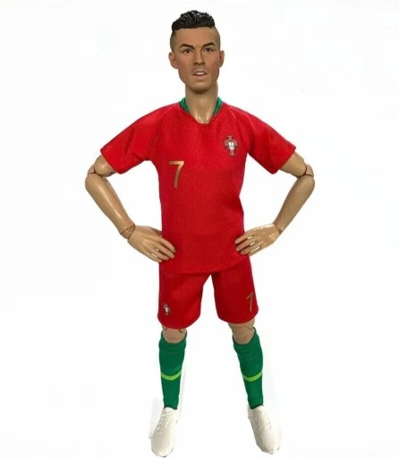 Zdjęcie oferty: Lalka Gwiazda piłki nożnej Ronaldo 28 cm