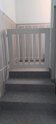 Zdjęcie oferty: Barierka ochronna na schody bramka na wymiar