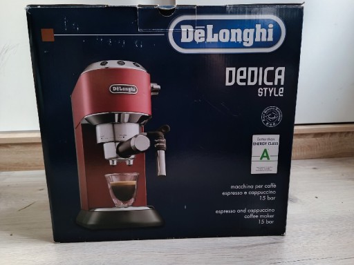 Zdjęcie oferty: Ekspress DeLonghi EC685.R