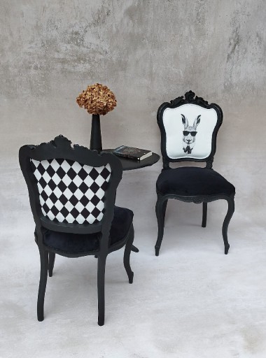 Zdjęcie oferty: Dwa ciekawe krzesła