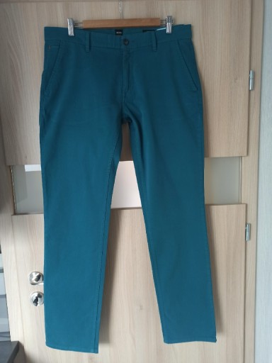 Zdjęcie oferty: Spodnie męskie firmy Hugo Boss rozmiar xl 