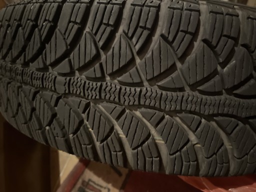 Zdjęcie oferty: Felgi z oponami Fulda 185/65 r15 zimowe 2020r