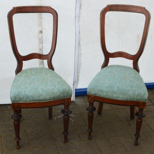 Zdjęcie oferty: Dwa stare krzesła