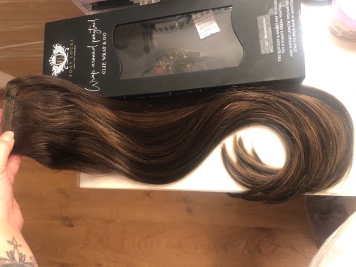 Zdjęcie oferty: Naturalne włosy kucyk doczepiany firmy Foxy Locks