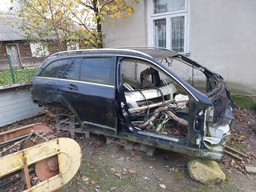 Zdjęcie oferty: DRZWI DACH BŁOTNIK PRÓG MERCEDES  W204 LIFT KOMBI