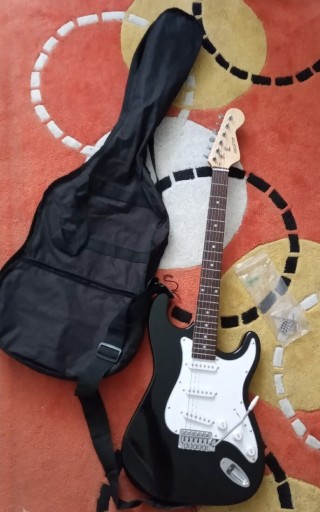 Zdjęcie oferty: Gitara Preston + pokrowiec i akcesoria