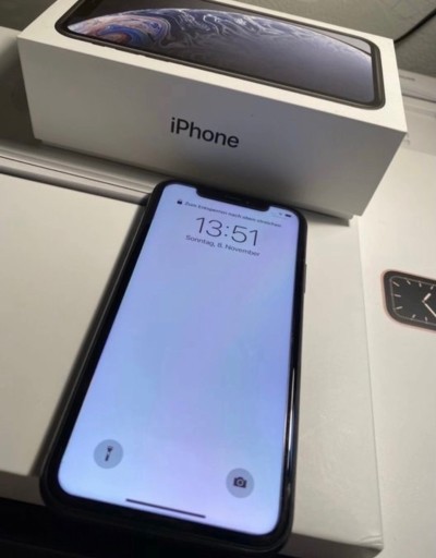 Zdjęcie oferty: iPhone XR czarny 64GB Apple