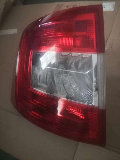 Zdjęcie oferty: Lampa tylna lewa Skoda Octavia III 3 kombi