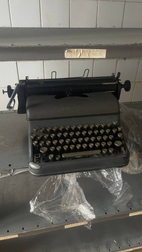 Zdjęcie oferty: Maszyna do pisania Rheinmetall Model Gs, 1953