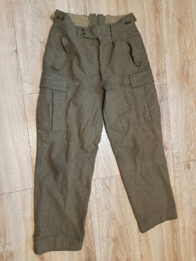 Zdjęcie oferty: Spodnie wełniane Bundeswehry  178/76-80