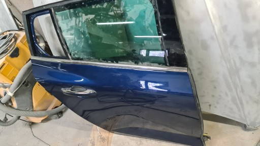 Zdjęcie oferty: Megane 4 Kombi drzwi prawe tylne