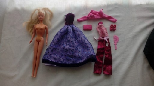 Zdjęcie oferty: Lalka Barbie z akcesoriami