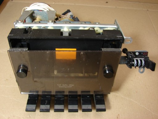 Zdjęcie oferty: Kasetowy mechanizm magnetofonu - uszkodzony