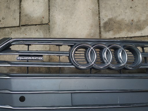 Zdjęcie oferty: Grill-element AUDI i QUATTRO Audi A4 B9   