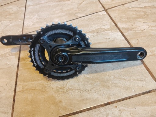 Zdjęcie oferty: Korba Race Face Aeffect 2x11 36/26T 175mm suport Shimano BB92/89,5mm boost 