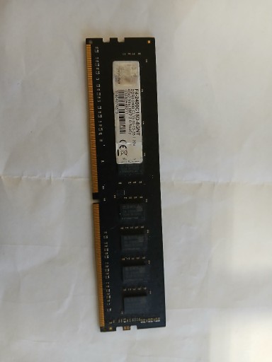 Zdjęcie oferty: Pamięć RAM 8GB F4-2400C15D-8GNT