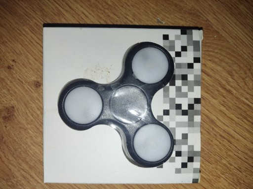 Zdjęcie oferty: Sprzedam czarnego fidget spinnera nowego