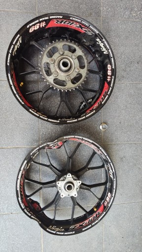 Zdjęcie oferty: Felgi PVM magnezowe uszkodzone zx10r 2011-2015