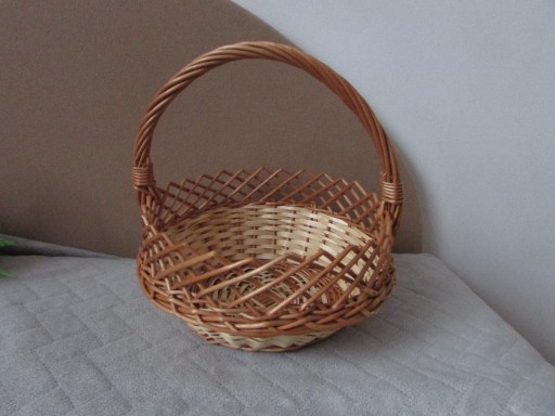 Zdjęcie oferty: Wiklinowy koszyk  Wielkanoc do świecenia 20 cm 