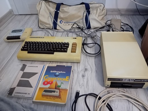 Zdjęcie oferty: Zestaw Commodore VC20+Stacja Vc-1541 Okazja Unikat