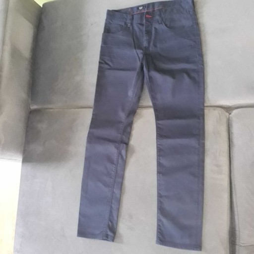 Zdjęcie oferty: Materiałowe spodnie prążkowane Tommy Hilfiger 33 / 32