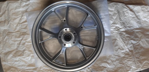 Zdjęcie oferty: Felga przód KAWASAKI GTR 1400