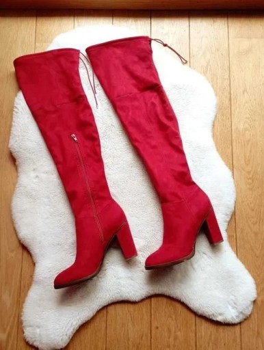 Zdjęcie oferty: Kozaki za kolano muszkieterki wiosenne czerwone