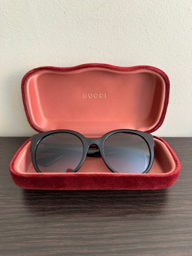Zdjęcie oferty: Okulary przeciwsłoneczne Gucci GG0035SN
