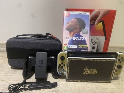 Zdjęcie oferty: Nintendo Switch Oled Fifa22 Etui