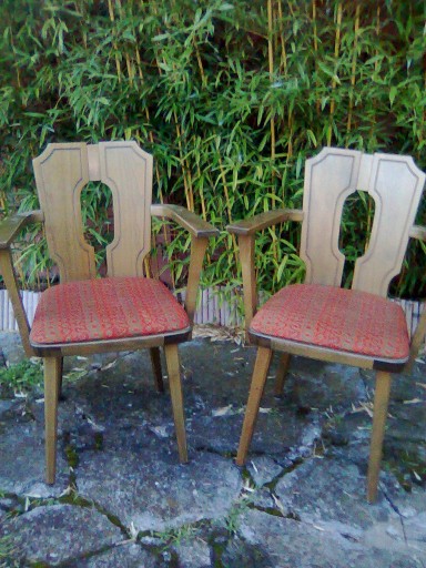 Zdjęcie oferty: Komplet 2 krzeseł tapicerowanych z podłokietniki
