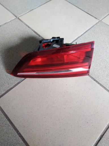 Zdjęcie oferty: TYLNA LAMPA BMW X1 F48 LEWE W KLAPĘ WERSJA BEZ LED