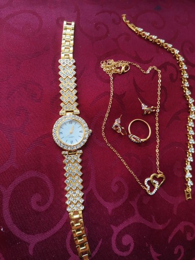 Zdjęcie oferty: Nowy zestaw biżuterii, zegarek, ślub, komunia