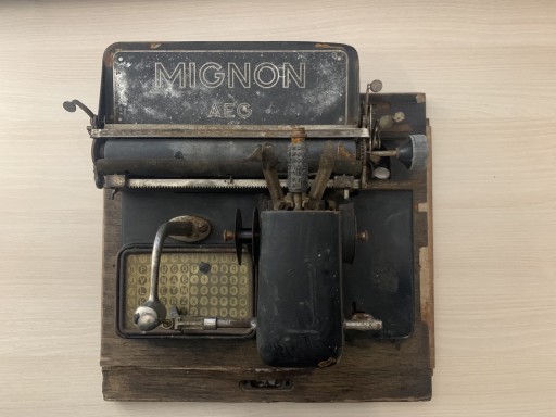 Zdjęcie oferty: Maszyna indeksowa do pisania Mignon 4 AEG 100 lat
