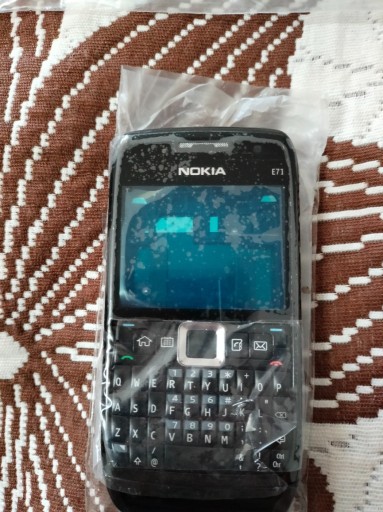 Zdjęcie oferty: Obudowa Nokia e71 Nowa !