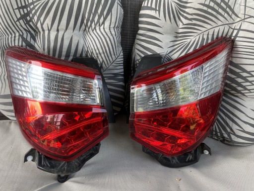 Zdjęcie oferty: Lampy tył yaris III LED lift 2019r