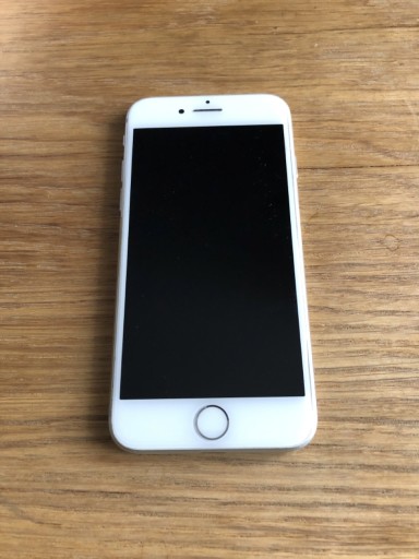 Zdjęcie oferty: iPhone 8 Silver 64 GB Model A1905