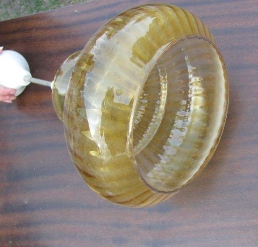 Zdjęcie oferty: żyrandol z PRL-u klosz przeźroczysty miodowy E27