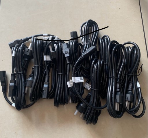 Zdjęcie oferty: Kabel przewód zasilający do komputera 3x1mm 2,8m