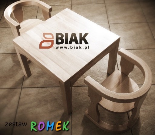 Zdjęcie oferty: ROMEK - stolik i dwa krzesełka